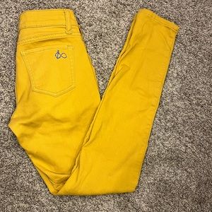 Blue Rope Yellow Jeans